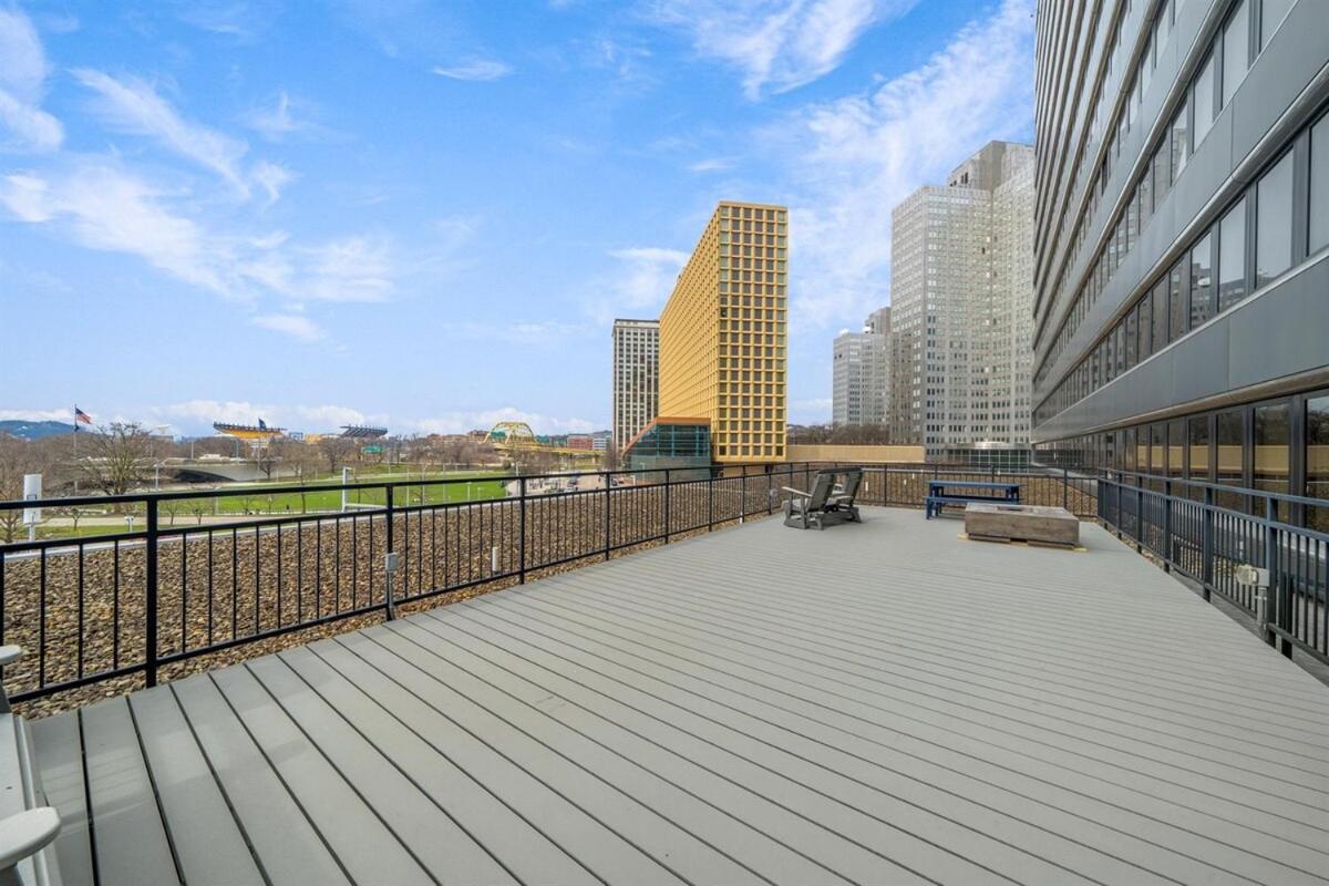 Modern Chic Heart Of Pittsburgh 24-7 Parking Gym Lounge Apartment Exterior photo